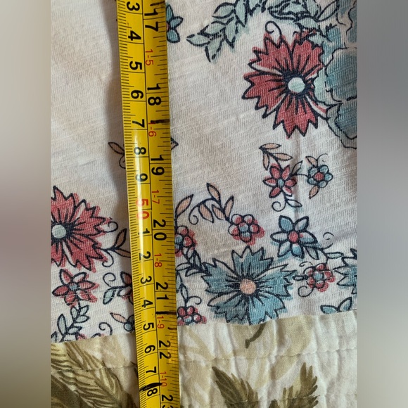 Lucky Brand Women’s Pink and Blue Flower Tank Size Medium - Picture 6 of 7